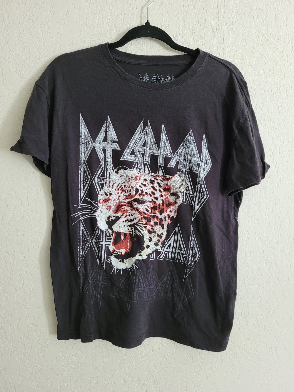 Graphic Band Tee - Def Leppard